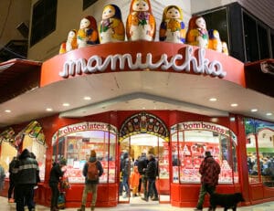 Mamuschka-Chocolates-Patagonia-Norte-Argentina-300x231 Bariloche: O Coração da Patagônia Argentina Te Espera!